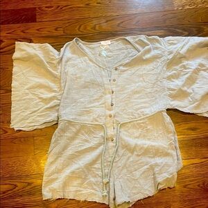 Pink Lilly L nwt Light Gray Button-Up jumper